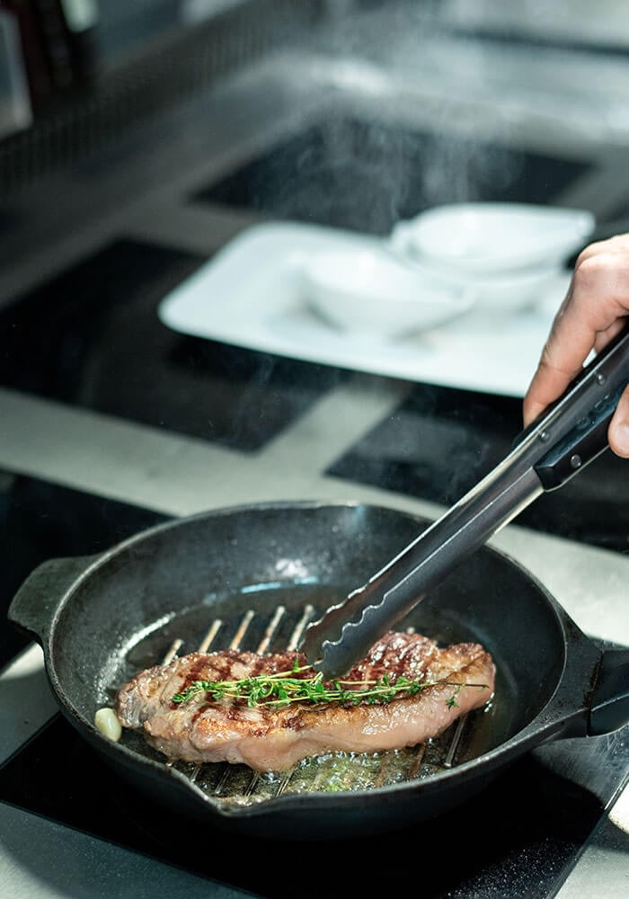 Commercial induction hobs