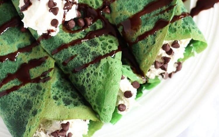 Creative Pancake Toppings: Green Velvet Crepes with Baileys Cheesecake Filling